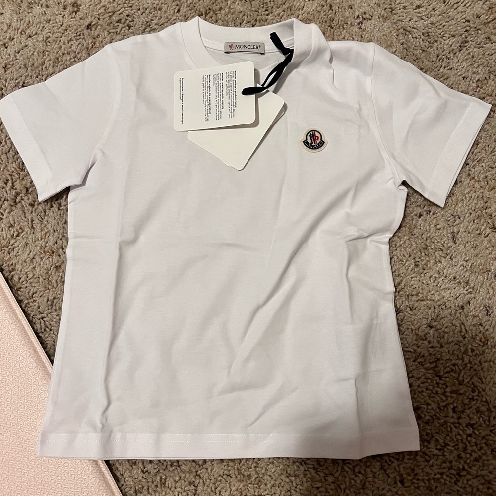 Moncler - Picture 3 of 4